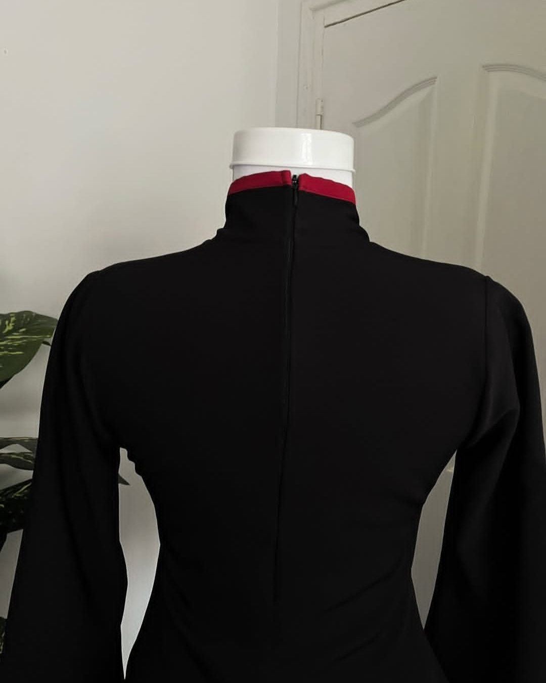 The black Majesty Chinese-style top with sleeve only